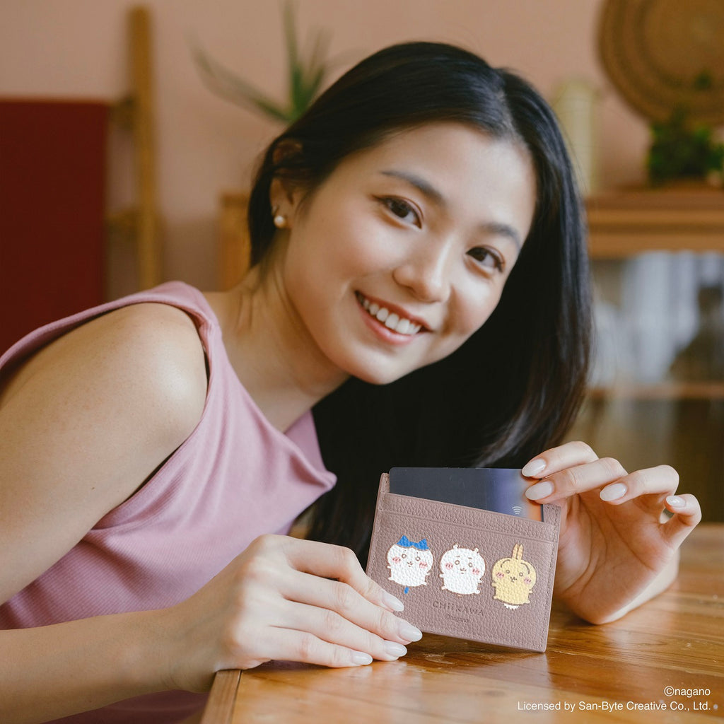 CHIIKAWA Leather Card Holder in pink - Samuel Ashley