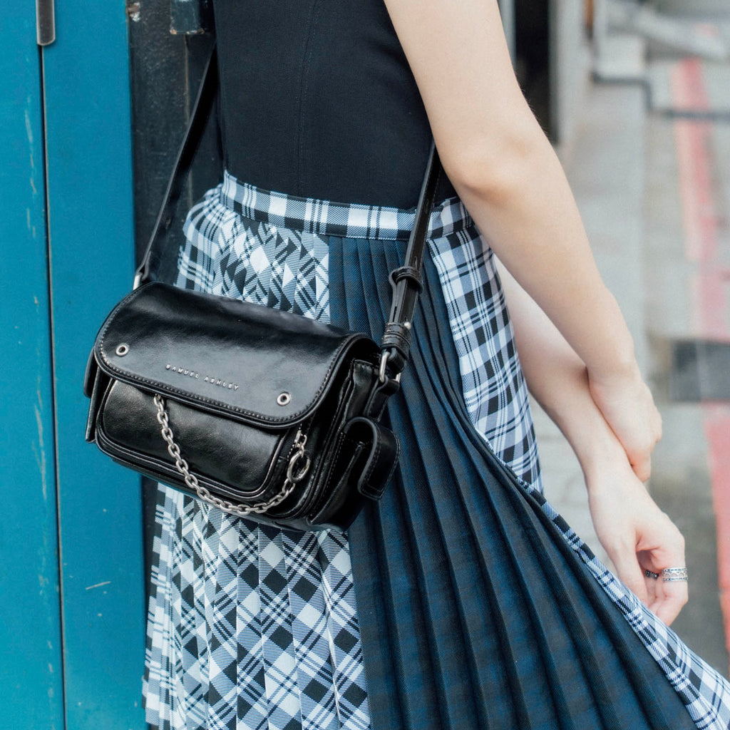 Samuel Ashley - Moona Leather Camera Bag in black