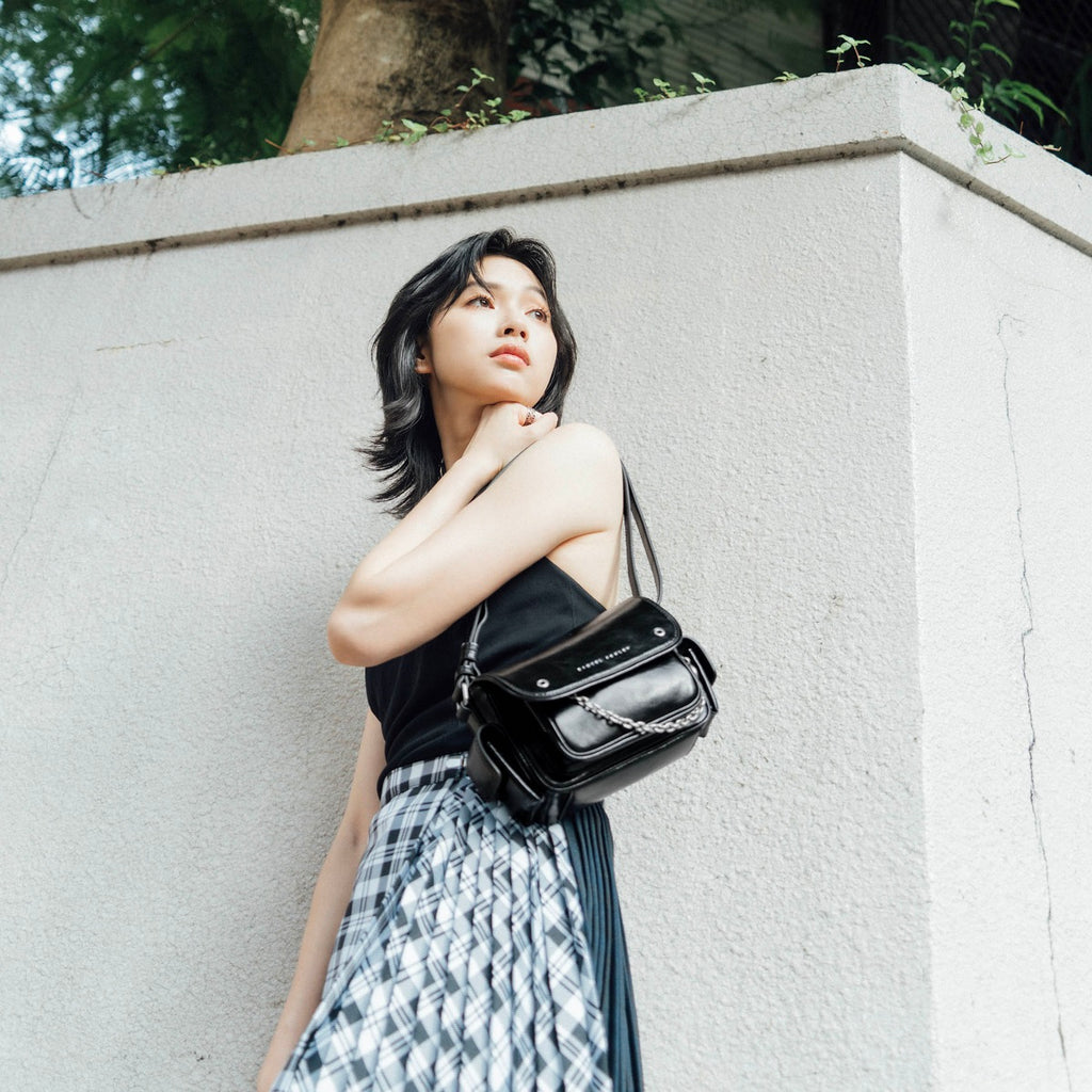 Samuel Ashley - Moona Leather Camera Bag in black