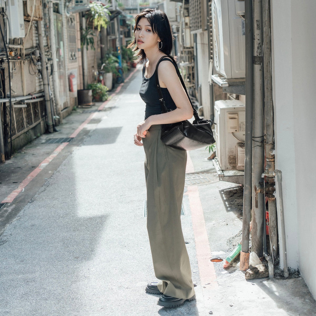 Samuel Ashley - Lumii Leather Shoulder Bag in black