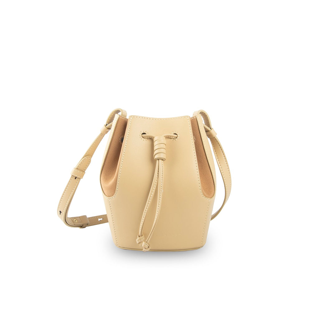 Samuel Ashley - Mini Chantal Drawstring Leather Bag in french vanilla