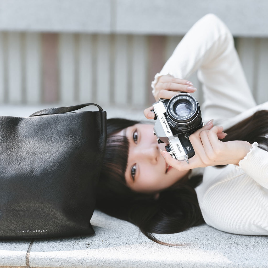 Poppy Leather Crossbody Bag - Samuel Ashley