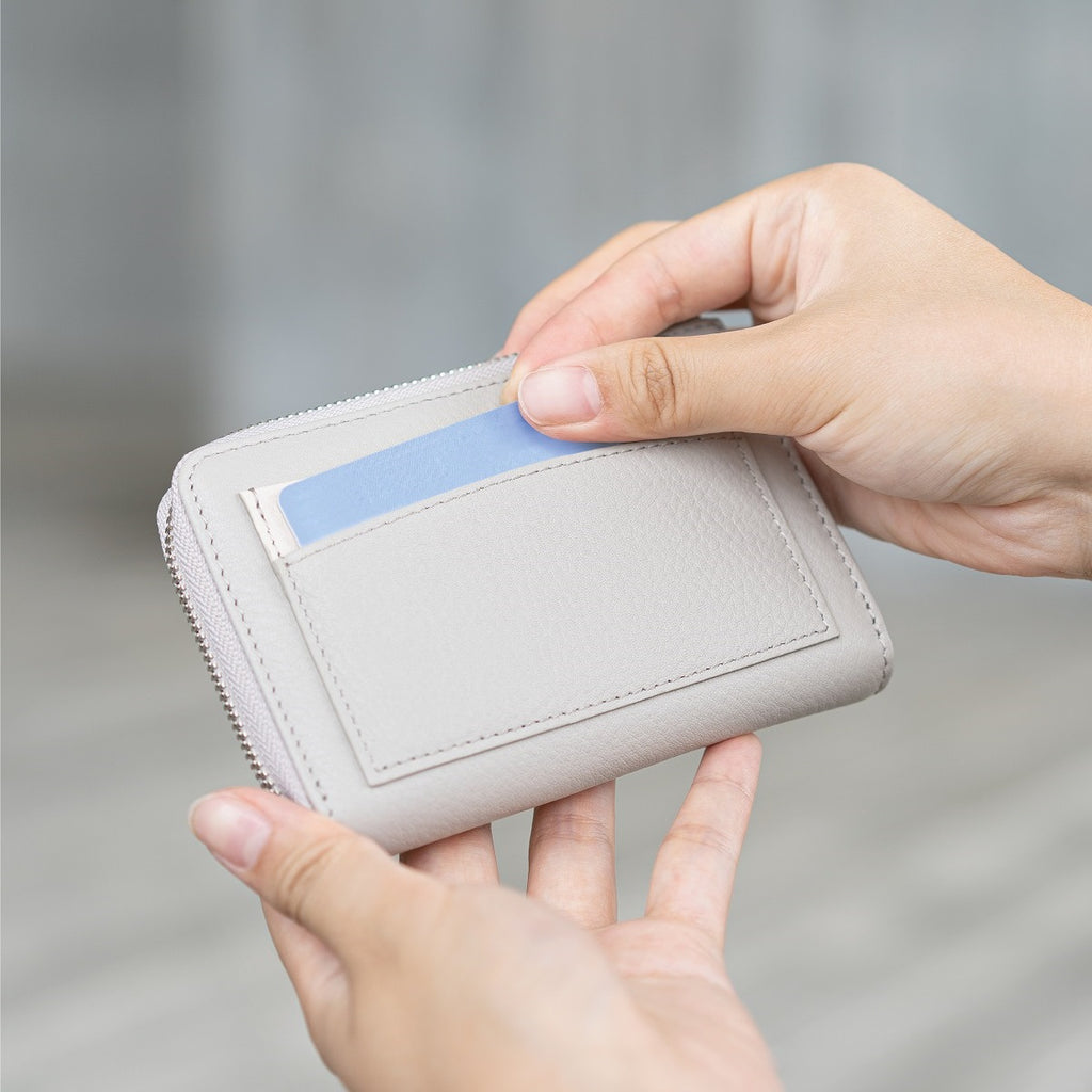 Roxie Leather Key Purse - Samuel Ashley